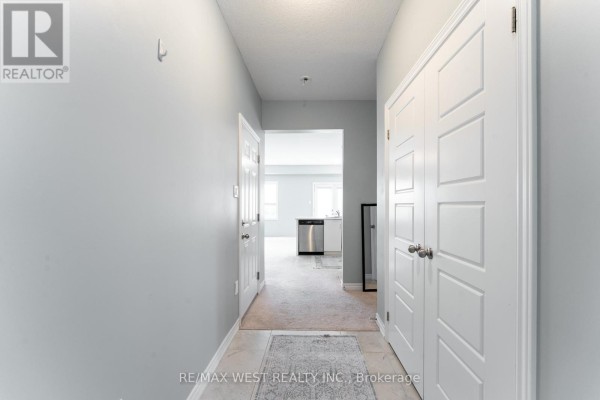 Bedroom 2 - 24 Dewberry Drive, Kitchener, ON N2B0A9 Photo 5