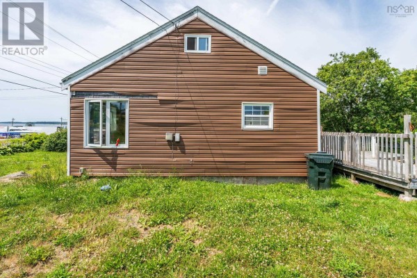 Laundry / Bath - 24 Doucet Wharf Road, Lower Wedgeport, NS B0W2B0 Photo 3