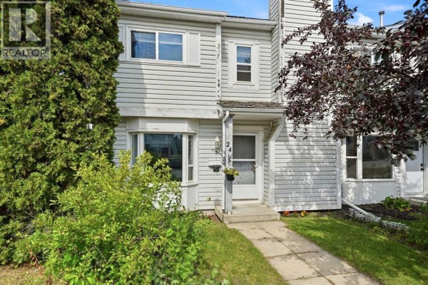 24 Ellenwood Drive, Red Deer, AB, photo 3