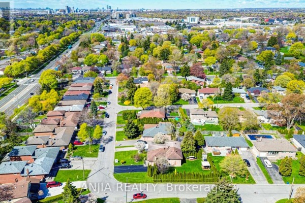 24 Friar Tuck Road, Markham, ON, photo 3