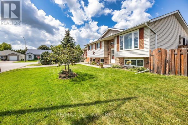 Kitchen - 24 Glenn Drive, Quinte West, ON K8V6E3 Photo 3