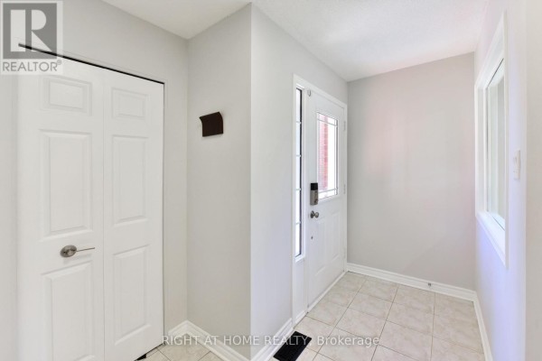 24 Harrington Court, Ottawa, ON K2K2S7 Photo 5