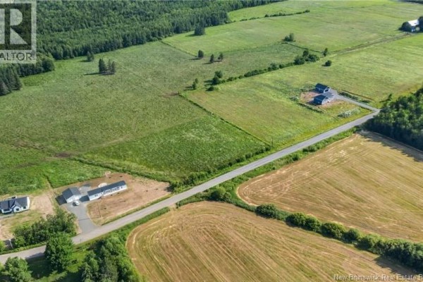 24 Harrington Road, Steeves Mountain, NB E1G3X3 Photo 4