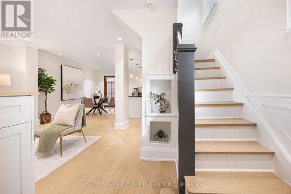 Dining room - 24 Harshaw Avenue, Toronto, ON M6S1Y1 Photo 2