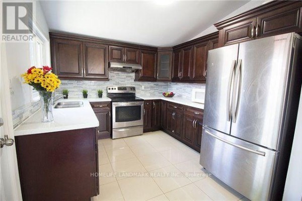 24 Highbrook Drive, Toronto, ON M1P3L3 Photo 3