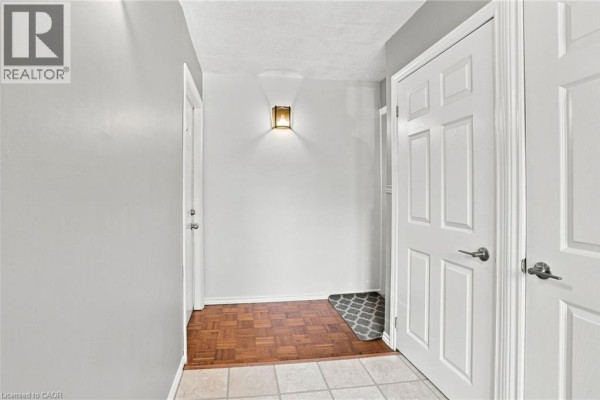 3pc Bathroom - 24 Hill Street, Hamilton, ON L8P1W7 Photo 5