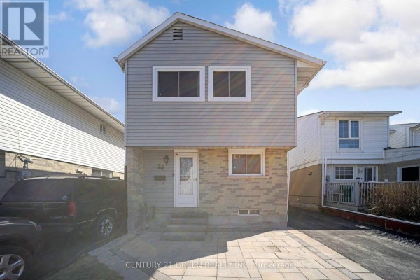 Kitchen - 24 Jackman Drive, Brampton, ON L6S2L7 Photo 3