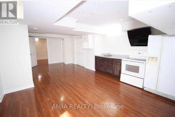 24 Jenmat Drive, Markham, ON, photo 2