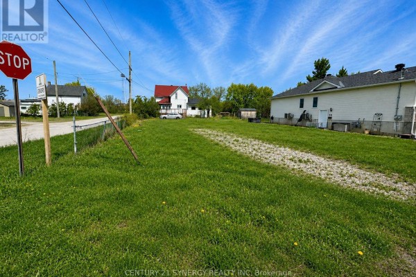 24 King Street, Smiths Falls, ON, photo 2