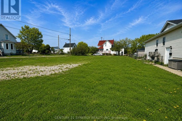 24 King Street, Smiths Falls, ON K7A3C9 Photo 4