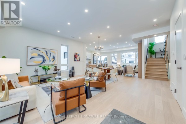 Kitchen - 24 Merritt Road, Toronto, ON M4B3K5 Photo 4