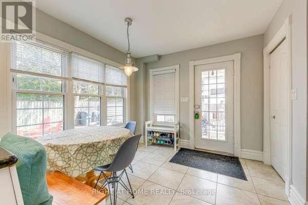 Bedroom 2 - 24 Mill Street N, Brampton, ON L6X1S6 Photo 5