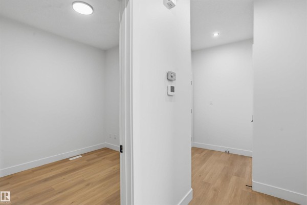 Primary Bedroom - 24 Munn Wy, Leduc, AB T9E1X9 Photo 4
