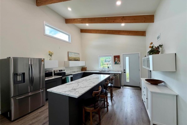 24 Orion Drive, Onanole, MB R0J1N0 Photo 5
