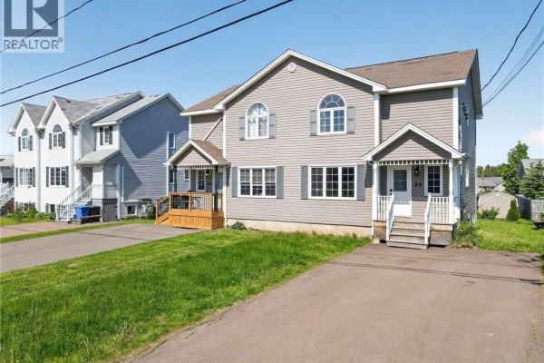 Family room - 24 Rainford Court, Moncton, NB E1G0T4 Photo 2