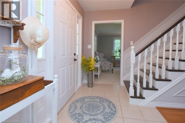 24 Shaw Street, Caledonia, ON, photo 3