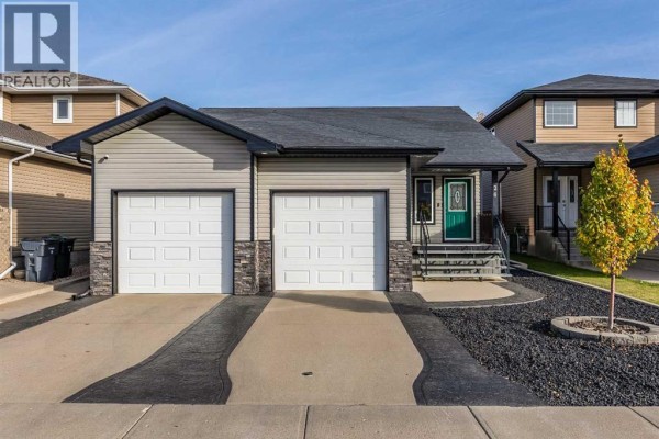 4pc Bathroom - 24 Somerset Place Se, Medicine Hat, AB T1B0G9 Photo 2