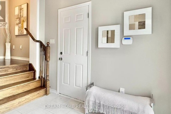 Primary Bedroom - 24 Spofford Drive, Whitchurch Stouffville, ON L4A4R1 Photo 4
