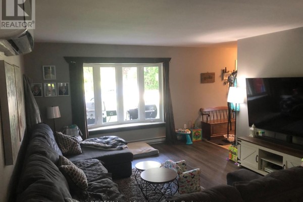 24 Stanley Street, Kincardine, ON, photo 2