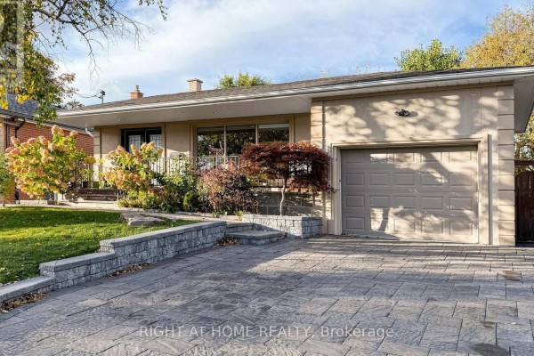 Living room - 24 Stonedene Boulevard, Toronto, ON M2R3C7 Photo 3