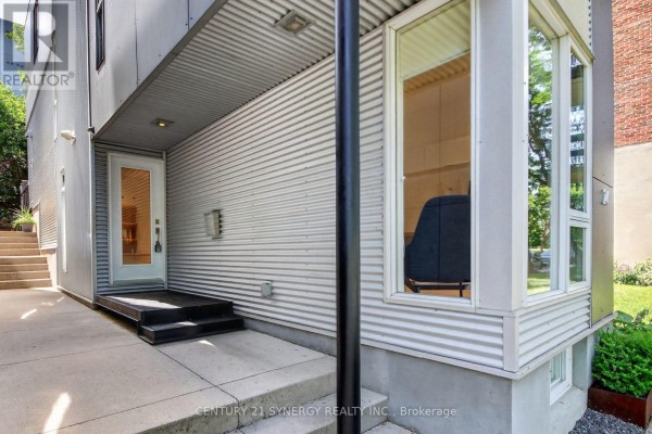24 Stonehurst Avenue, Ottawa, ON K1Y1R4 Photo 4