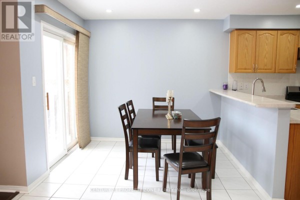 Primary Bedroom - 24 Sweet Clover Crescent, Brampton, ON L6R3A2 Photo 5