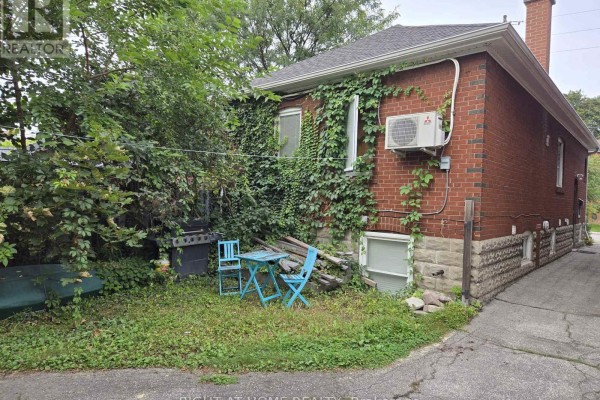24 Third Street, Toronto, ON, photo 3