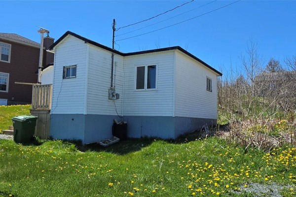 Living room - 24 Water Street W, St Lawrence, NL A0E2V0 Photo 5