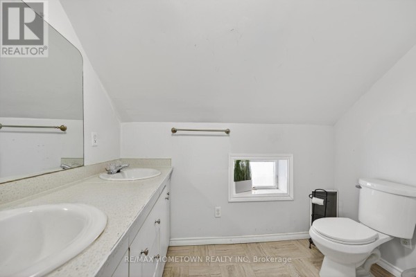 Bathroom - 24 William Street, Edwardsburgh/cardinal, ON K0E1E0 Photo 3