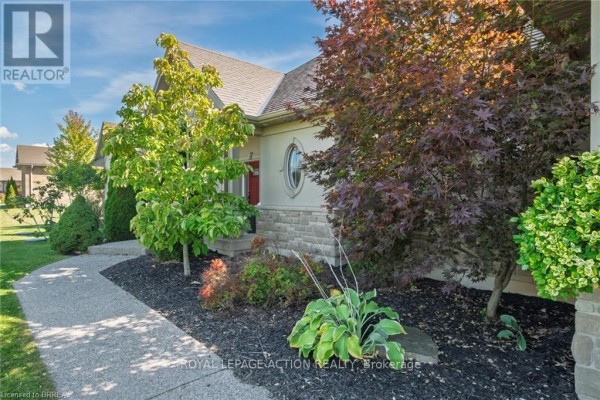 Other - 24 Wingrove Wood, Brantford, ON N3T5L7 Photo 3