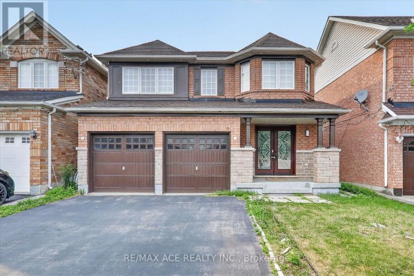 Family room - 24 Zimmer Street, Brampton, ON L6S6L3 Photo 2