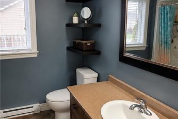 Family room - 240 Chatellerault Street, Shediac, NB E4P0L2 Photo 5