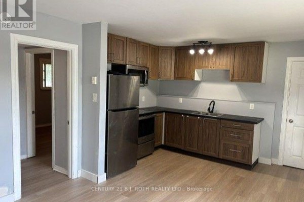 240 Clayborne Place, Orillia, ON L3V1M5 Photo 2