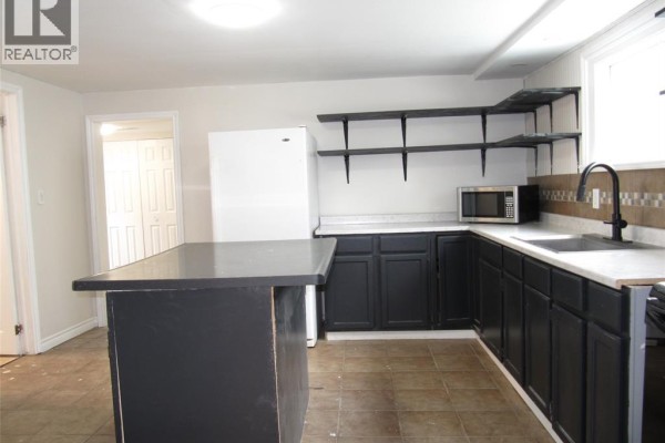 Laundry room - 240 George St, Amherstburg, ON N9V2E9 Photo 4