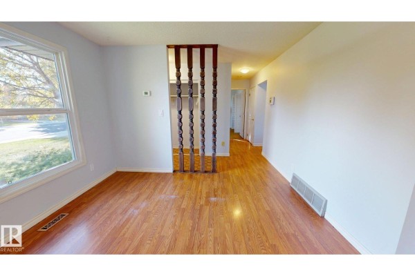 Primary Bedroom - 240 Humberstone Rd Nw, Edmonton, AB T5A4C6 Photo 4