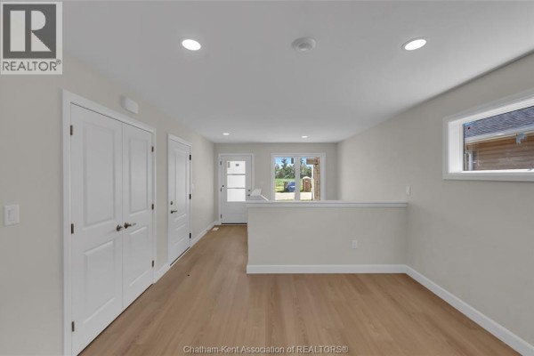 3pc Ensuite bath - 240 Ironwood Trail, Chatham, ON N7M0V6 Photo 3