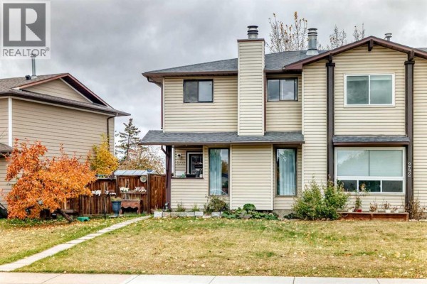 Kitchen - 240 Jensen Drive Ne, Airdrie, AB T4B1P6 Photo 2
