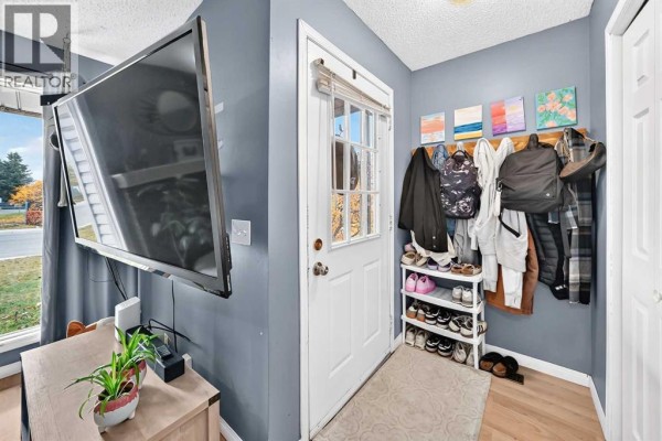 Primary Bedroom - 240 Jensen Drive Ne, Airdrie, AB T4B1P6 Photo 4