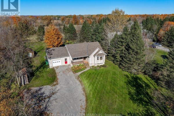240 Noonan Road S, Rideau Lakes, ON K0G1X0 Photo 3