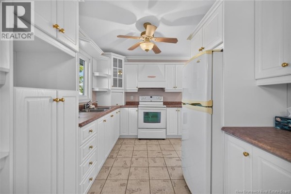 Kitchen - 240 Smith Court, Big River, NB E2A6S6 Photo 5