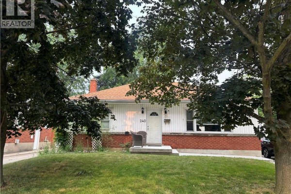 240 West 2nd Street, Hamilton, ON, photo 2