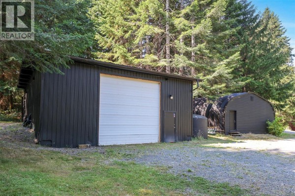 Primary Bedroom - 2400 Clark Rd, Courtenay, BC V9J1T1 Photo 4