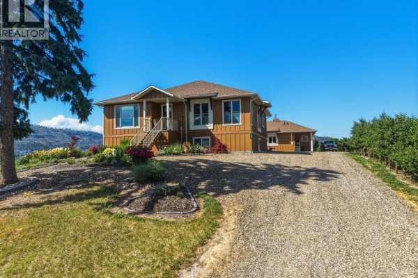 Kitchen - 2400 Longhill Road, Kelowna, BC V1V2G3 Photo 4