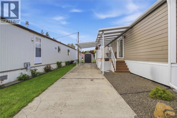 Full bathroom - 2400 Oakdale Way Unit# 66, Kamloops, BC V2B6W7 Photo 3
