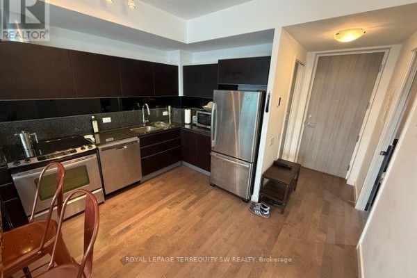 2401 - 70 Distillery Lane, Toronto, ON, photo 2