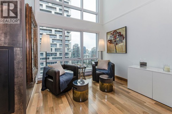 2401 1500 Howe Street, Vancouver, BC V6Z2M8 Photo 3