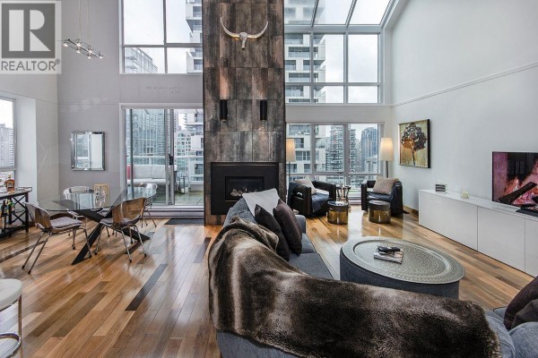 2401 1500 Howe Street, Vancouver, BC V6Z2M8 Photo 4
