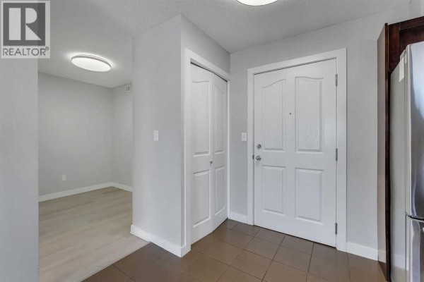 Bedroom - 2402, 403 Mackenzie Way Sw, Airdrie, AB T4B3V7 Photo 3
