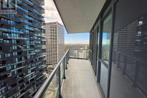 2402 - 30 Roehampton Avenue, Toronto, ON, photo 2