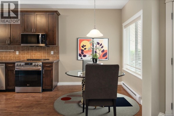 Kitchen - 2403 Parveen Pl, Nanaimo, BC V9T3L2 Photo 4
